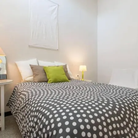 Casa Pepita: Vintage Spirit In The Old Town Apartment Seville